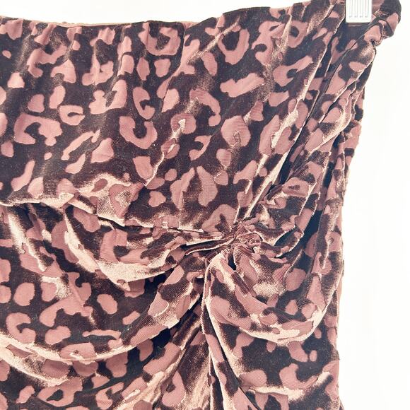 Urban Outfitters UO Silence + Noise Remy Leopard Print Velvet Burnout Tube Top - Picture 3 of 7